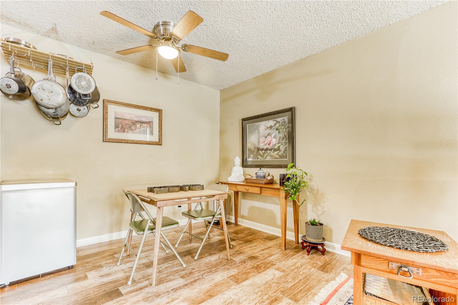 MLS Image #3 for 309 e highline circle,centennial, Colorado