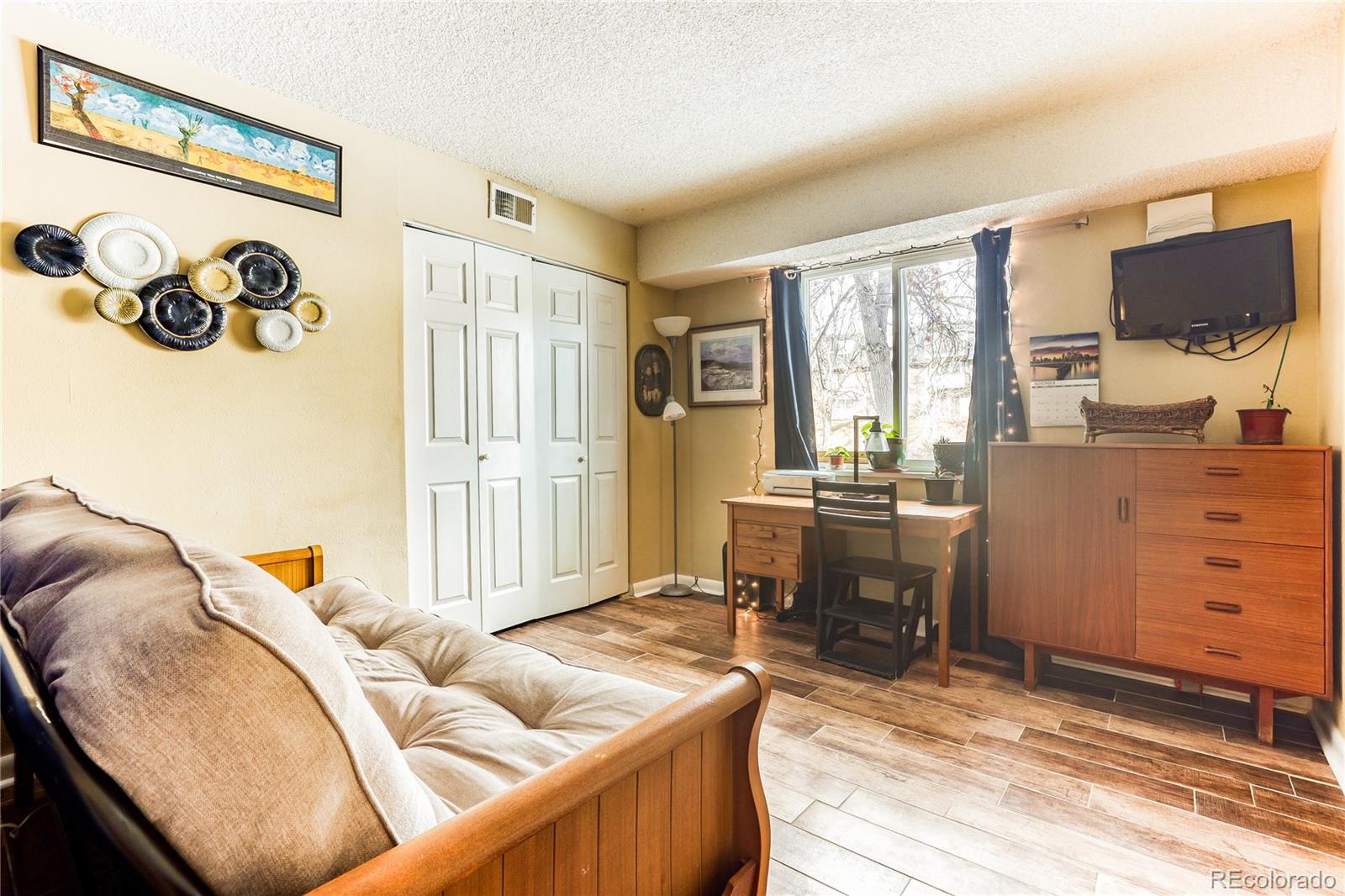 MLS Image #5 for 309 e highline circle,centennial, Colorado