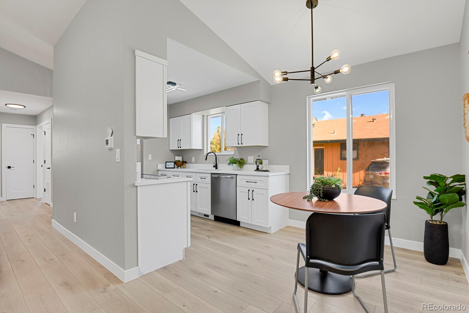 MLS Image #11 for 4750 e louisiana avenue,denver, Colorado