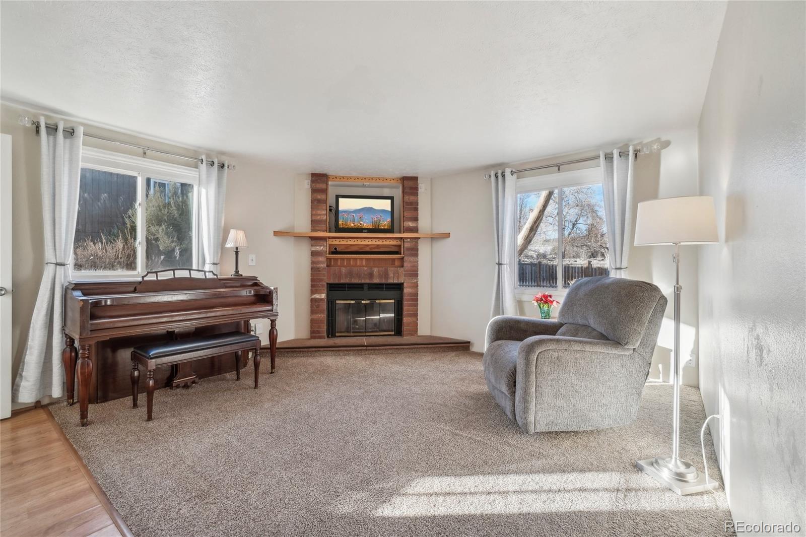 MLS Image #13 for 1949  newcastle court,fort collins, Colorado