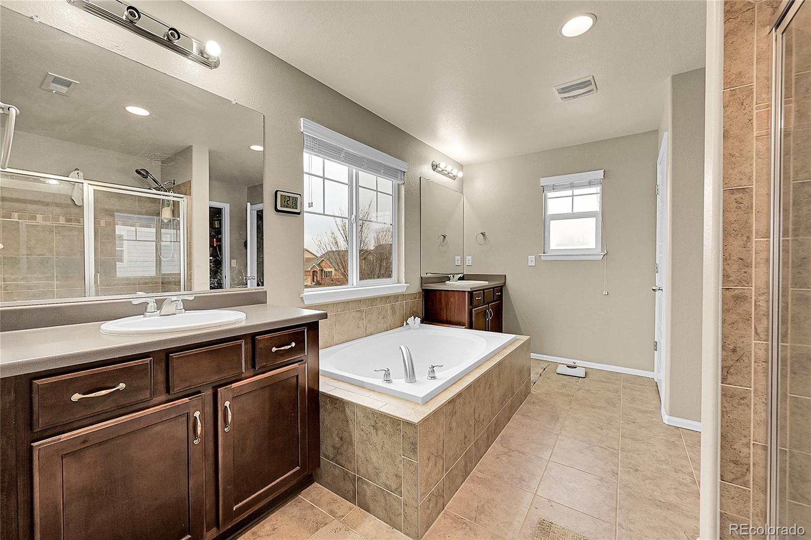 MLS Image #9 for 492 n jackson gap way,aurora, Colorado