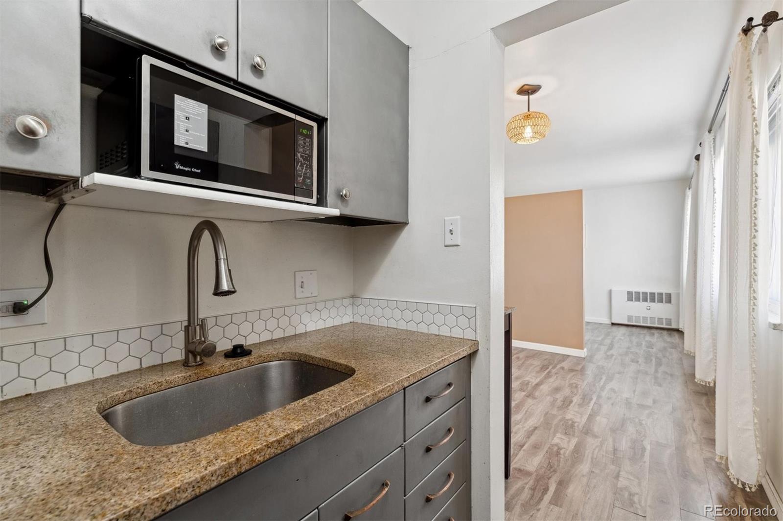 MLS Image #12 for 855 n pennsylvania street,denver, Colorado