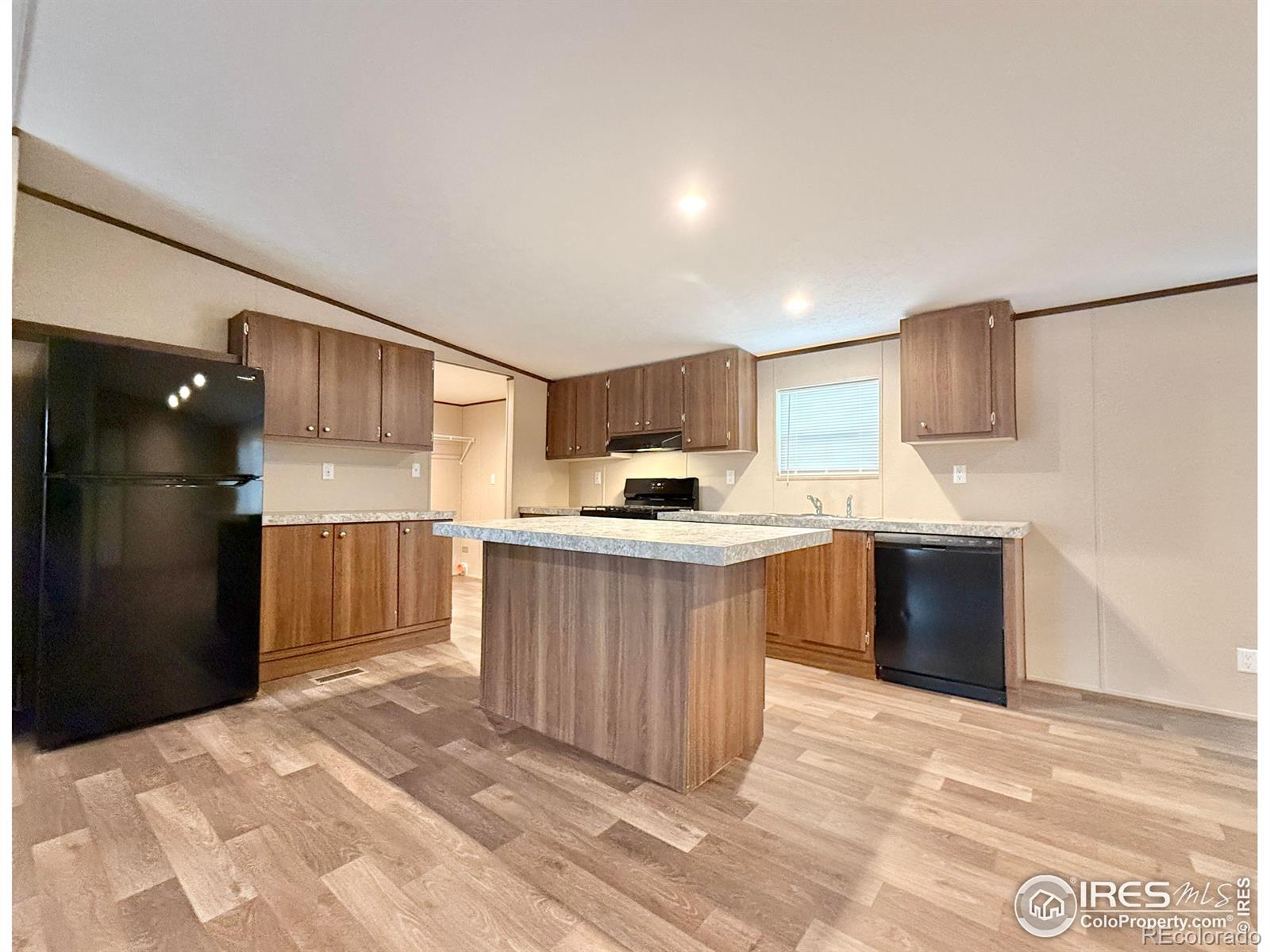 MLS Image #4 for 4709  yellowstone drive,greeley, Colorado