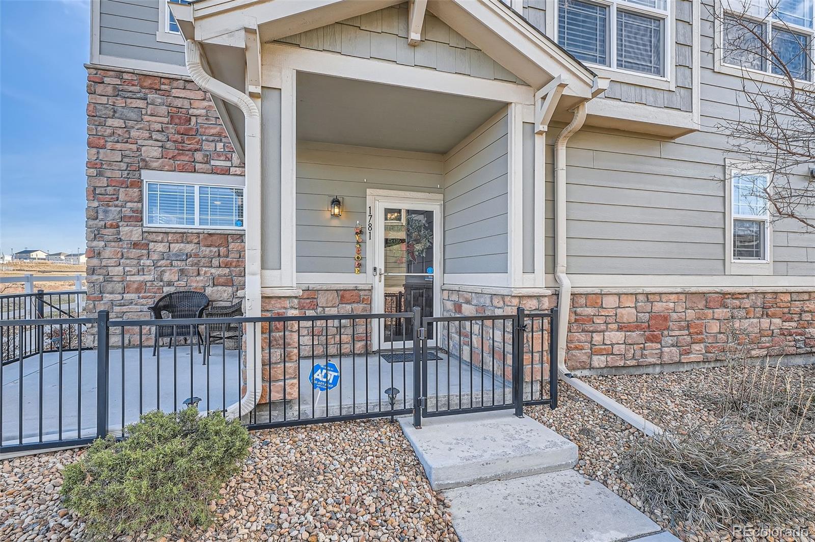 MLS Image #1 for 1781 s buchanan circle,aurora, Colorado