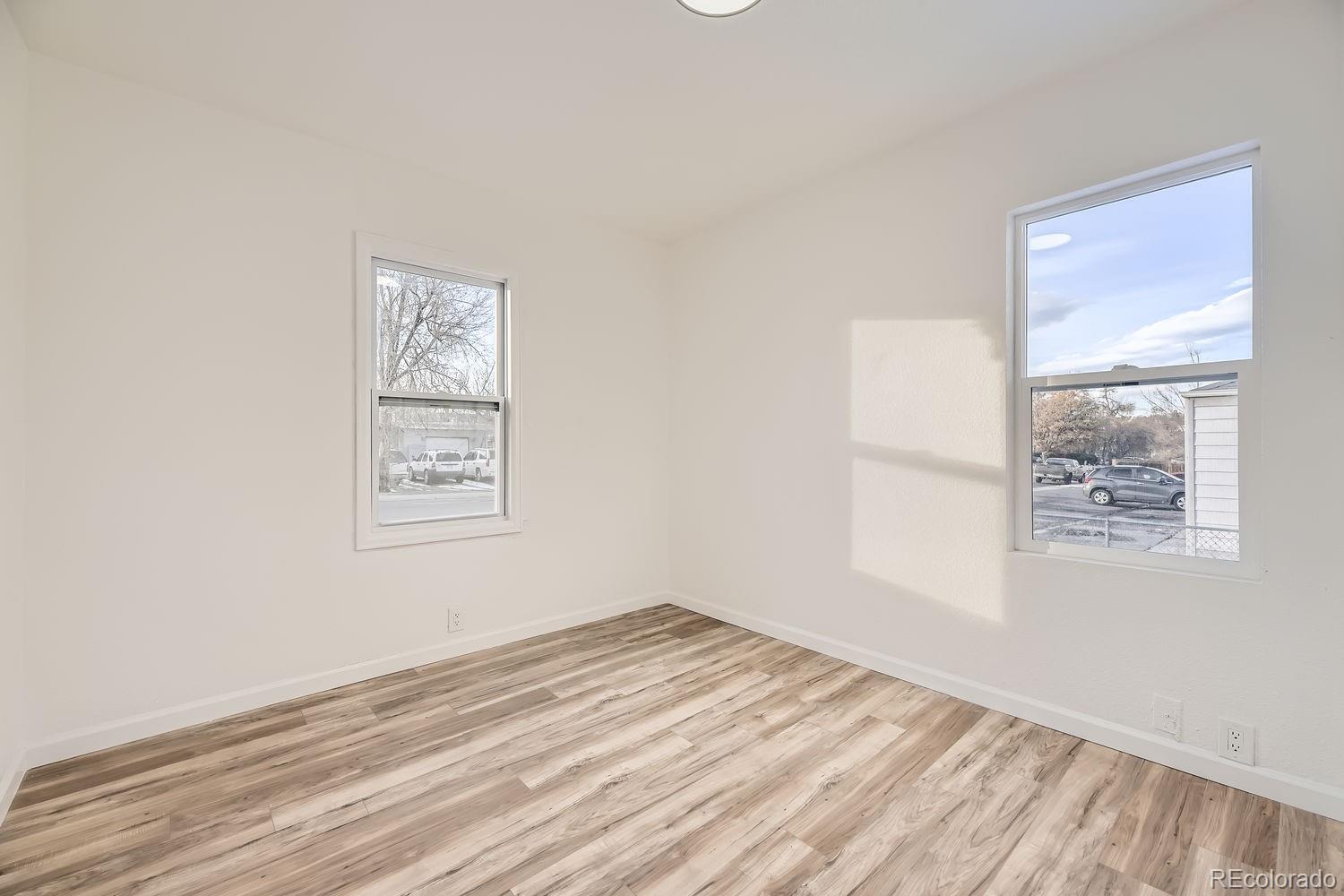 MLS Image #6 for 3620 s king street,denver, Colorado