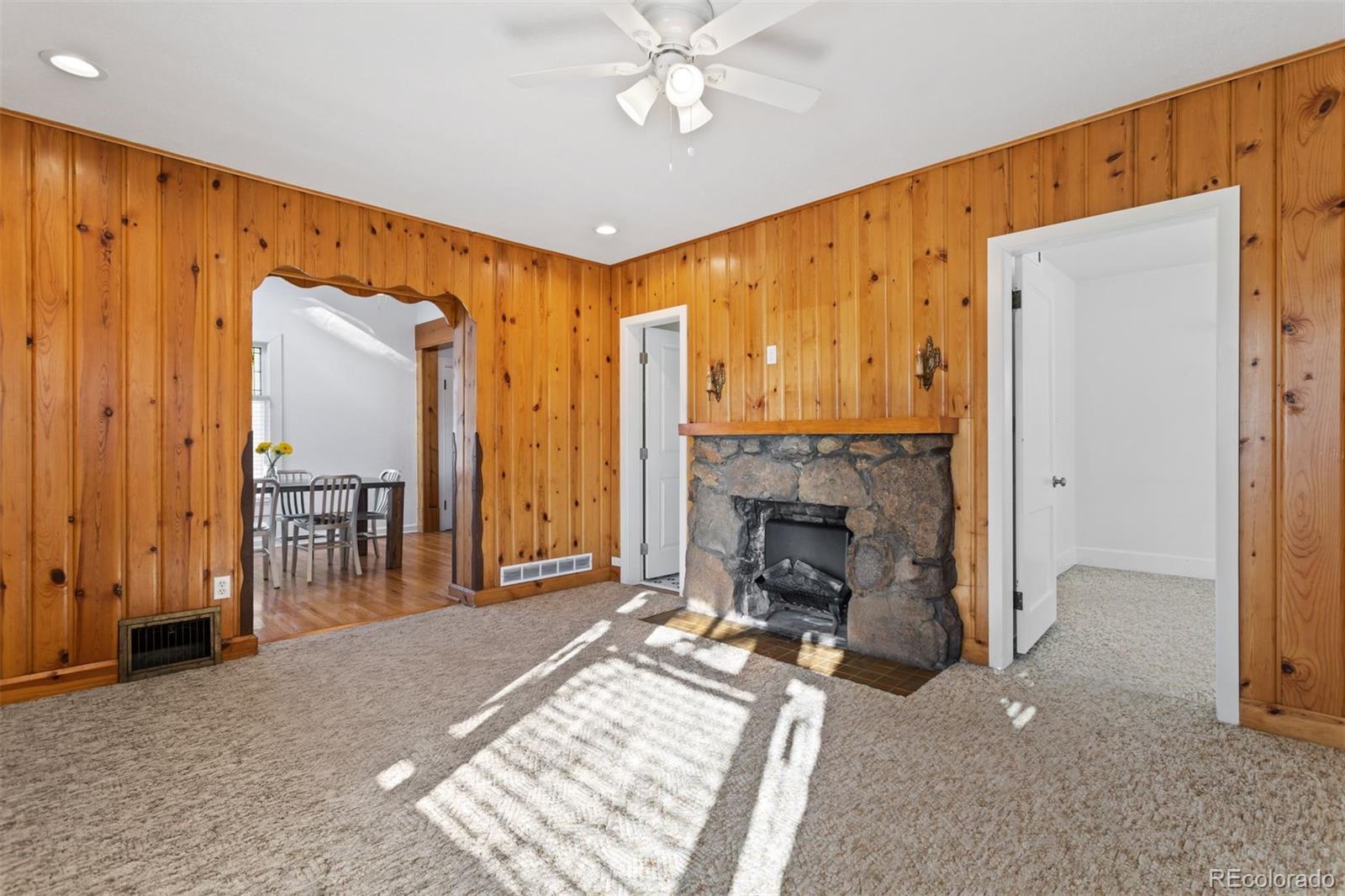 MLS Image #3 for 2004 n corona street,colorado springs, Colorado