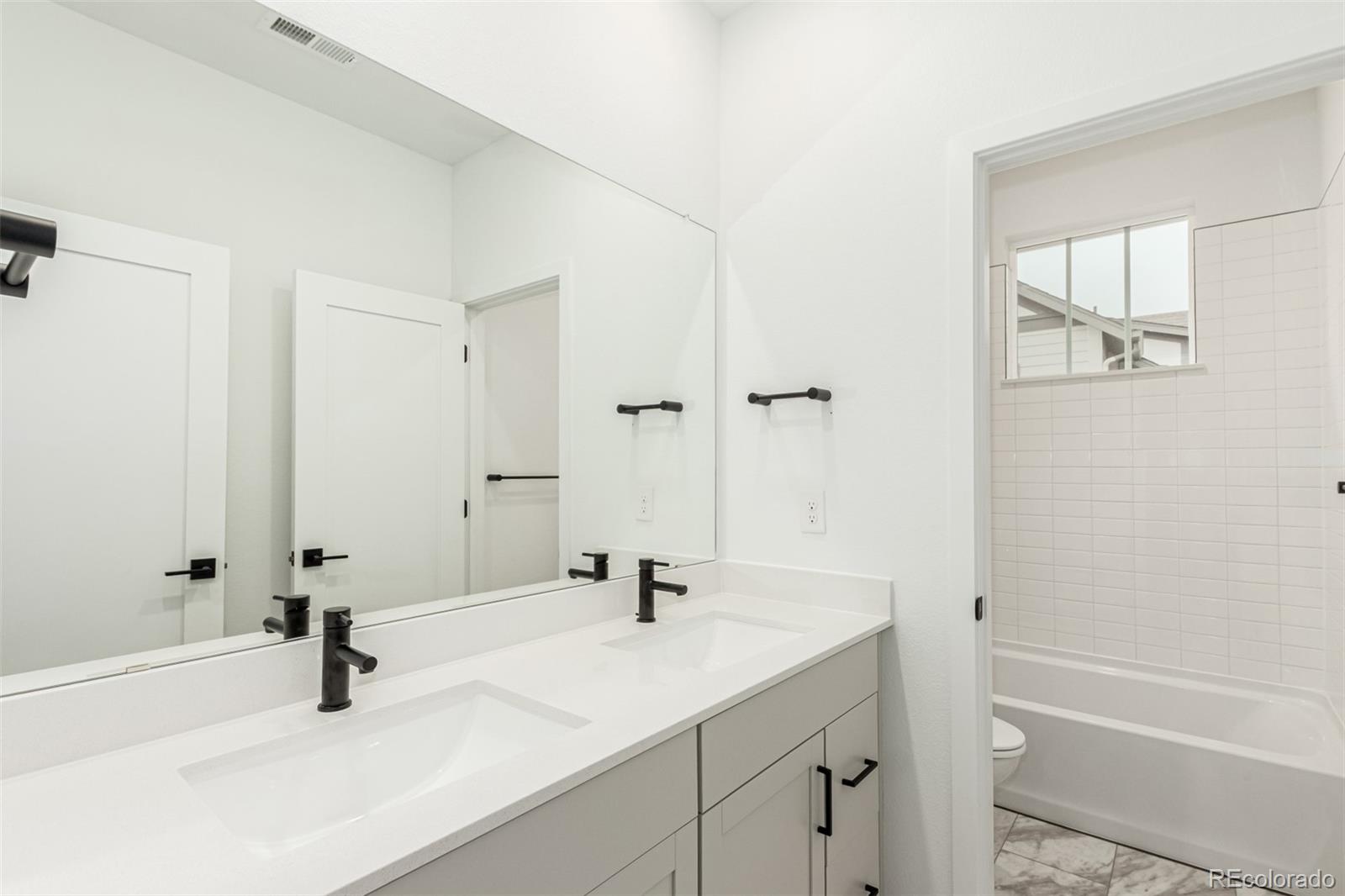 MLS Image #35 for 1826  hickory avenue,erie, Colorado