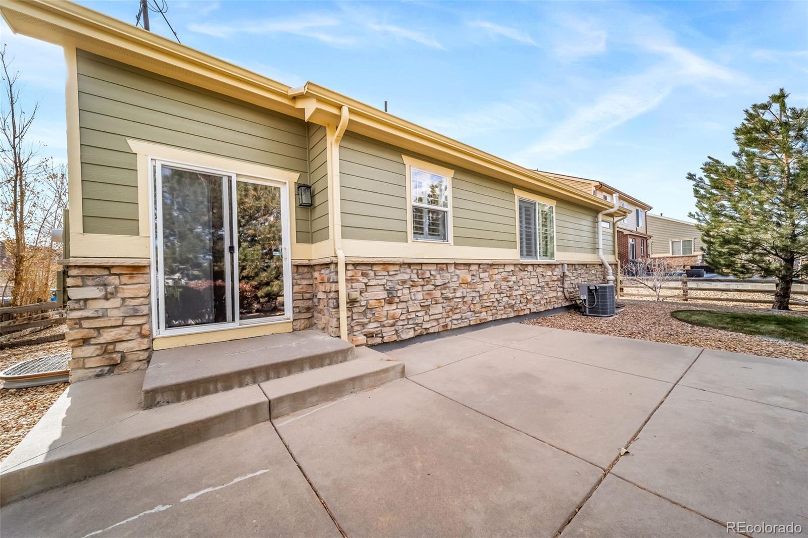 MLS Image #28 for 24387 e 5th place,aurora, Colorado