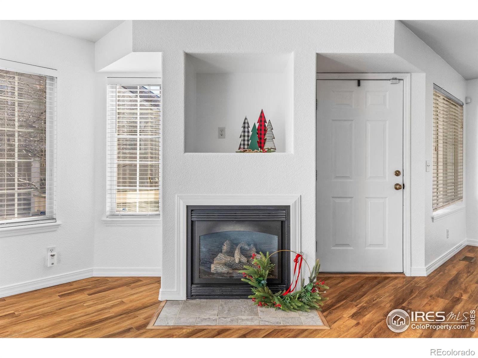 MLS Image #1 for 930  button rock drive,longmont, Colorado