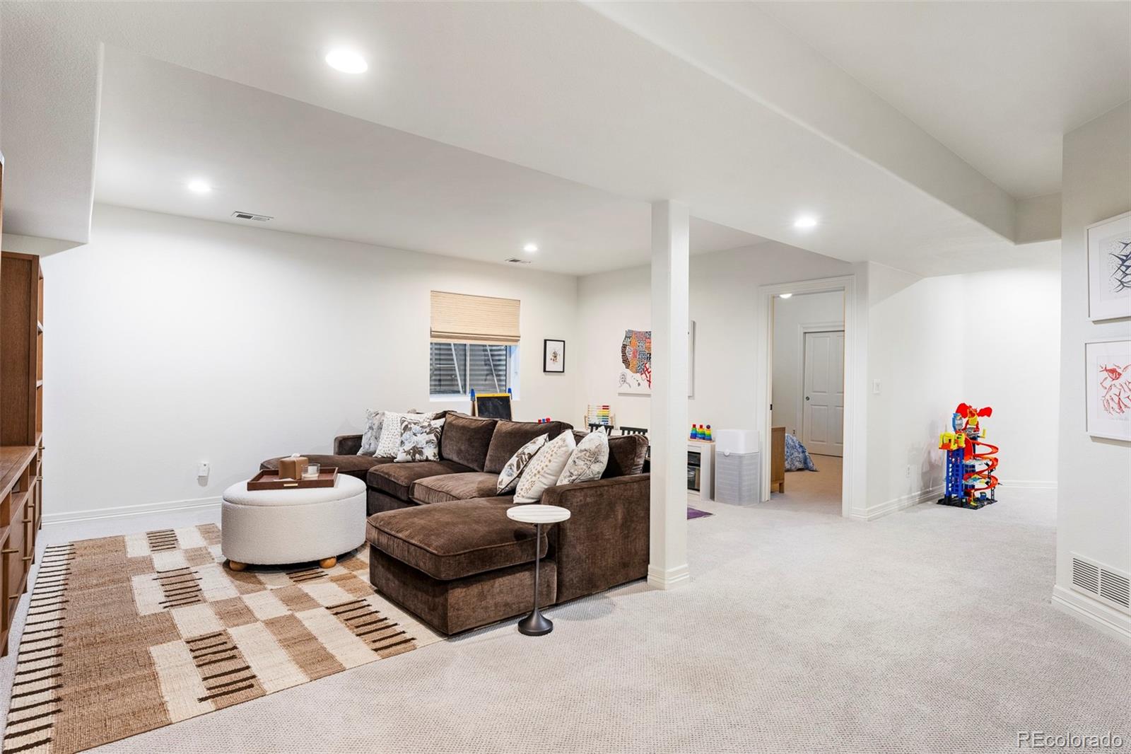 MLS Image #35 for 2565 s milwaukee street,denver, Colorado