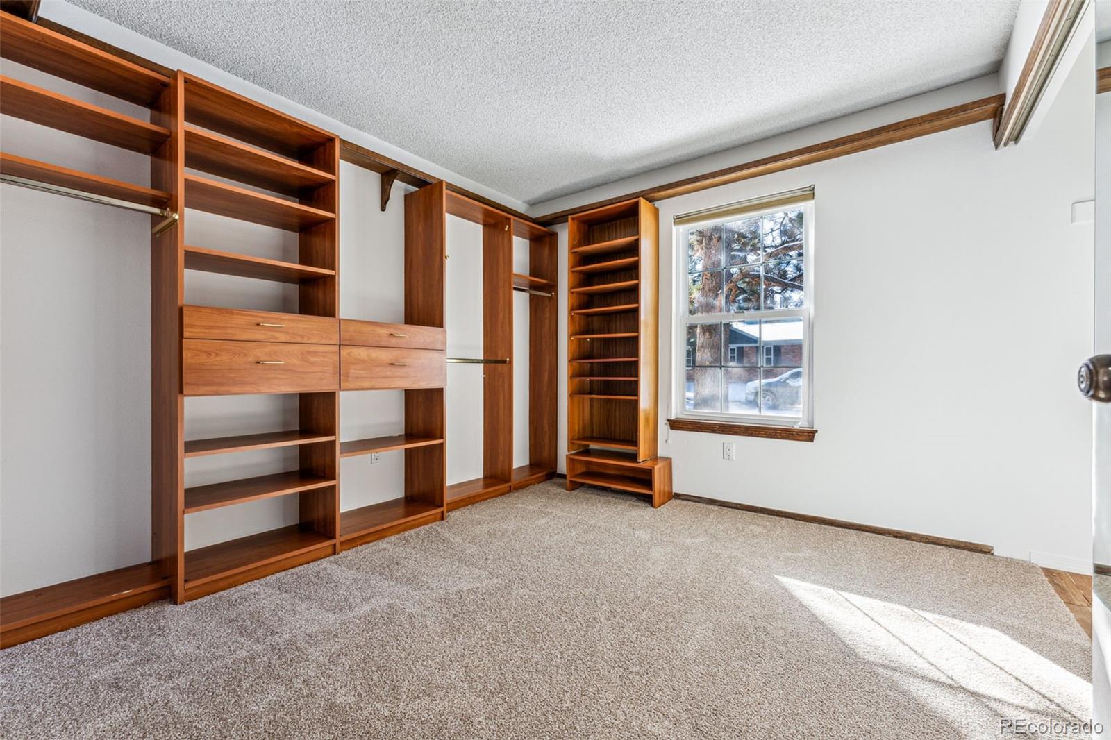 MLS Image #14 for 8871 e amherst drive,denver, Colorado