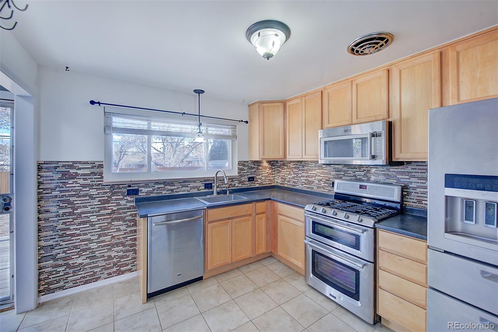 MLS Image #8 for 40 s chase drive,lakewood, Colorado