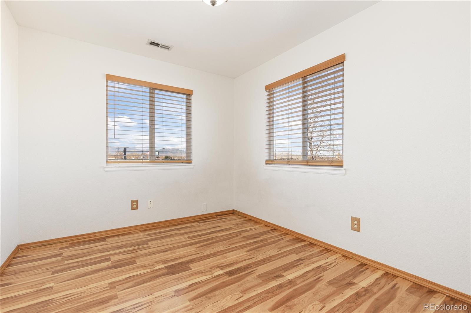 MLS Image #31 for 5411  elm court,denver, Colorado