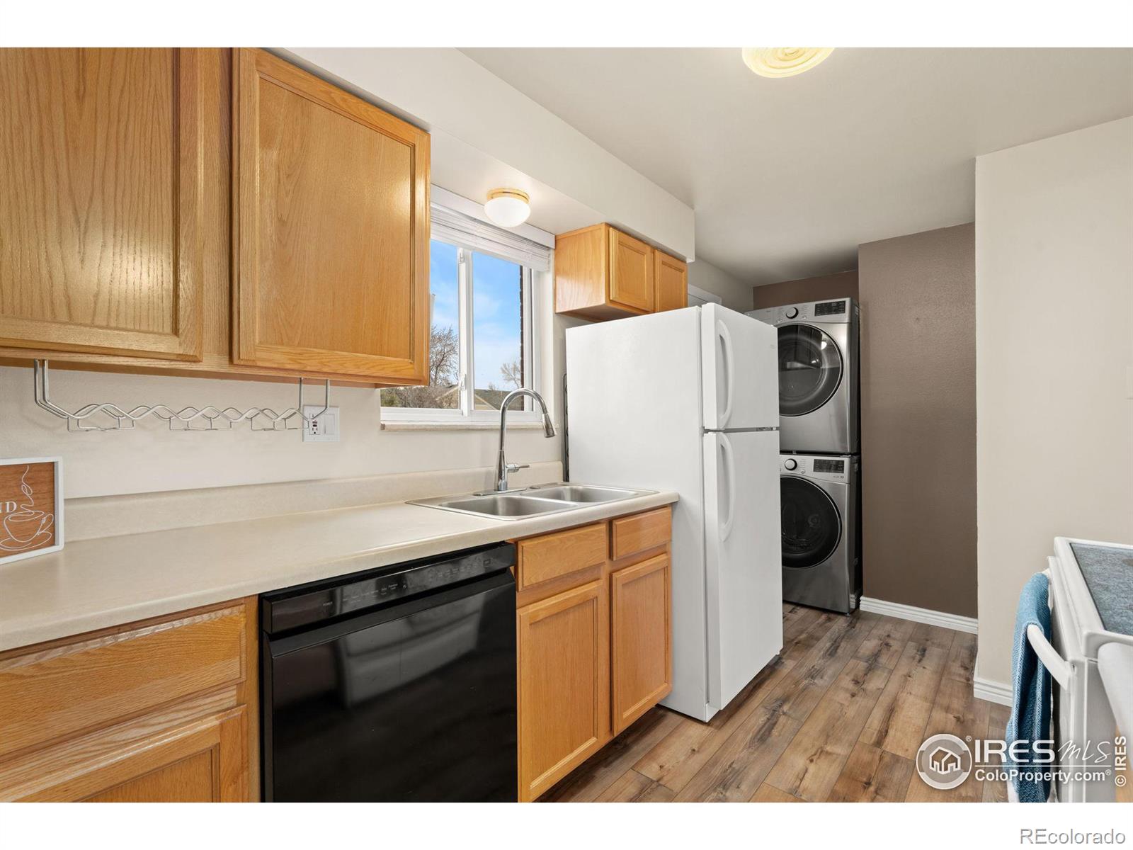 MLS Image #8 for 707 e 3rd street,windsor, Colorado