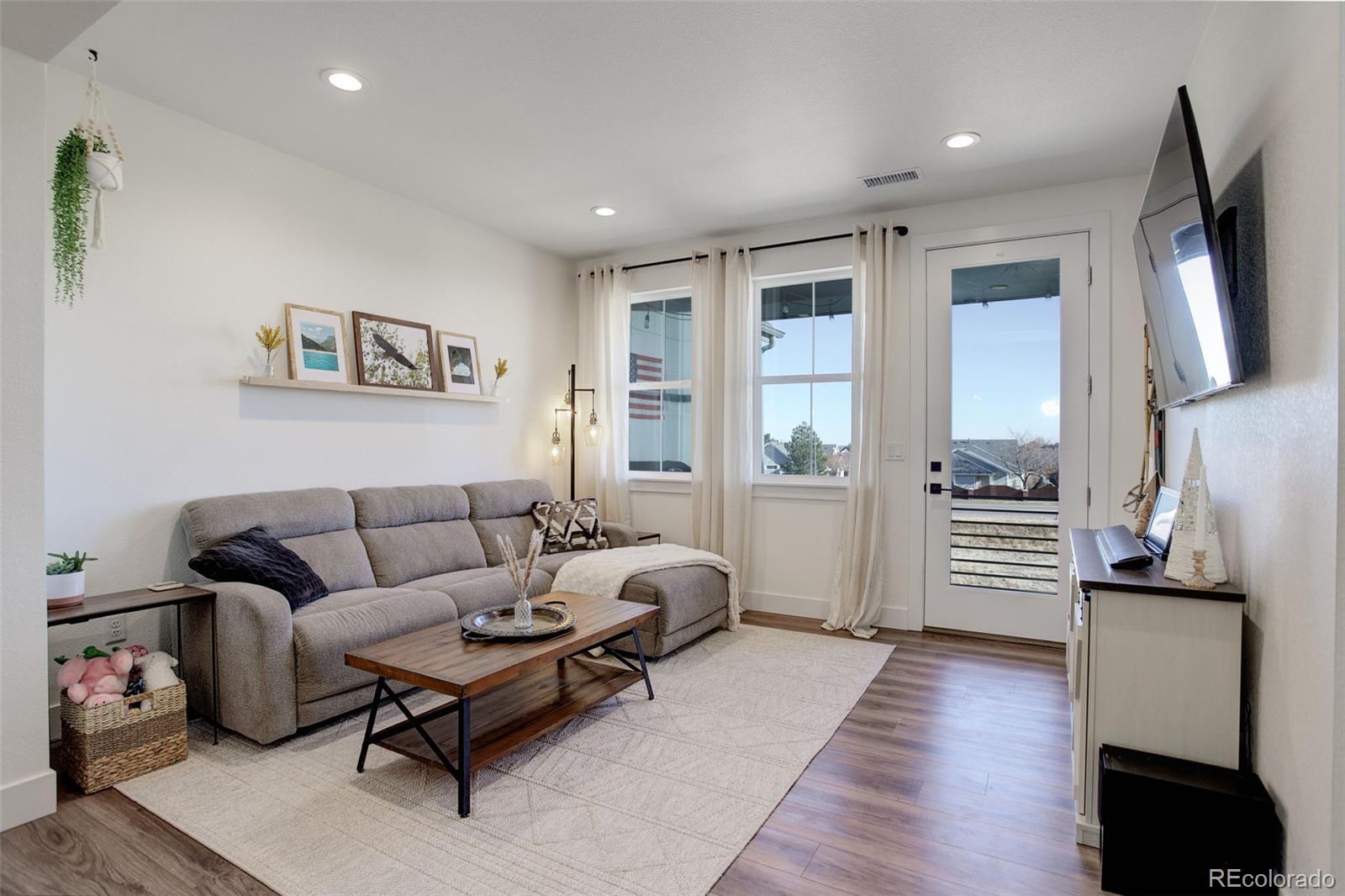 MLS Image #14 for 10334  milwaukee circle,denver, Colorado