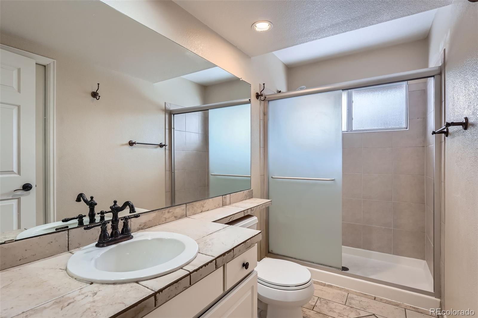 MLS Image #11 for 2121 s troy way,aurora, Colorado