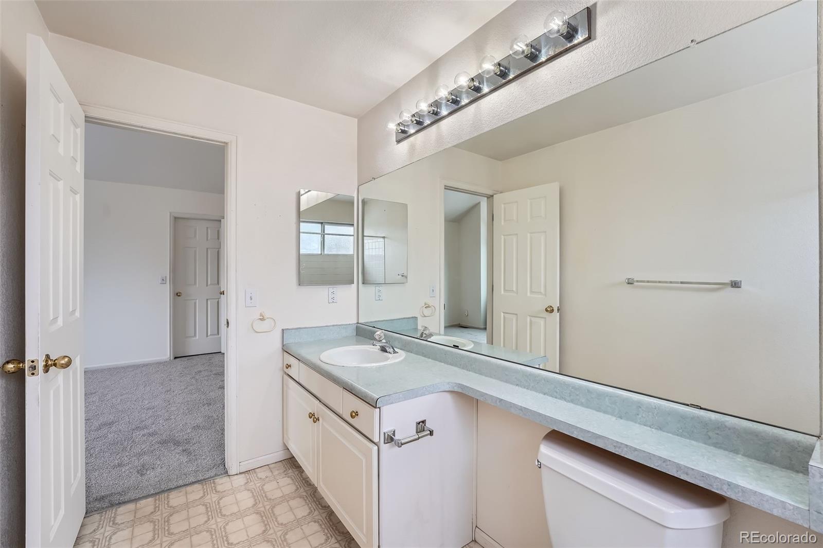 MLS Image #16 for 2121 s troy way,aurora, Colorado