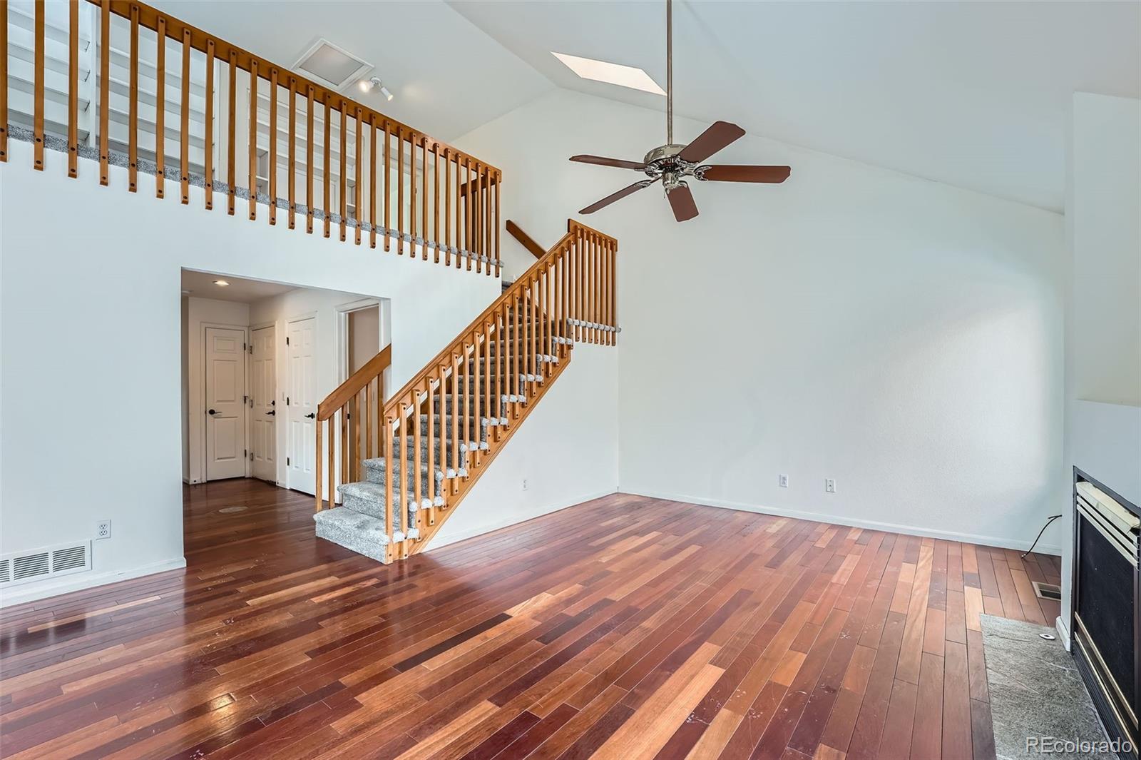 MLS Image #2 for 2121 s troy way,aurora, Colorado