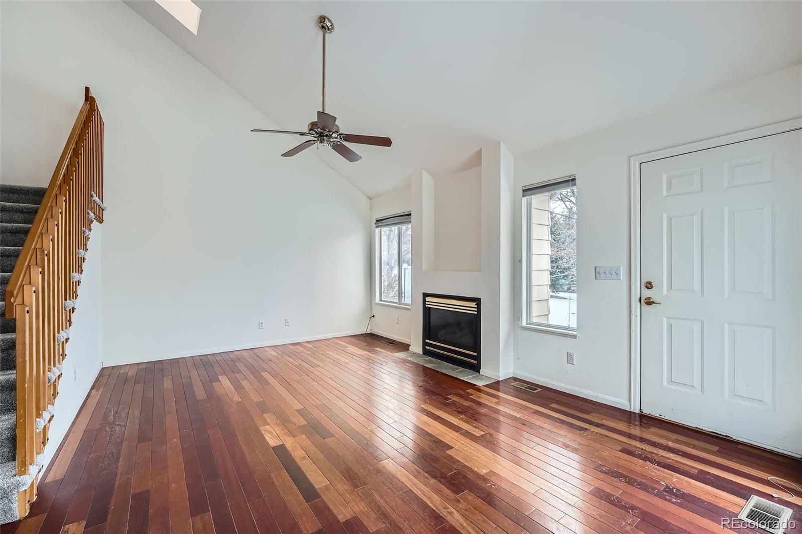 MLS Image #3 for 2121 s troy way,aurora, Colorado