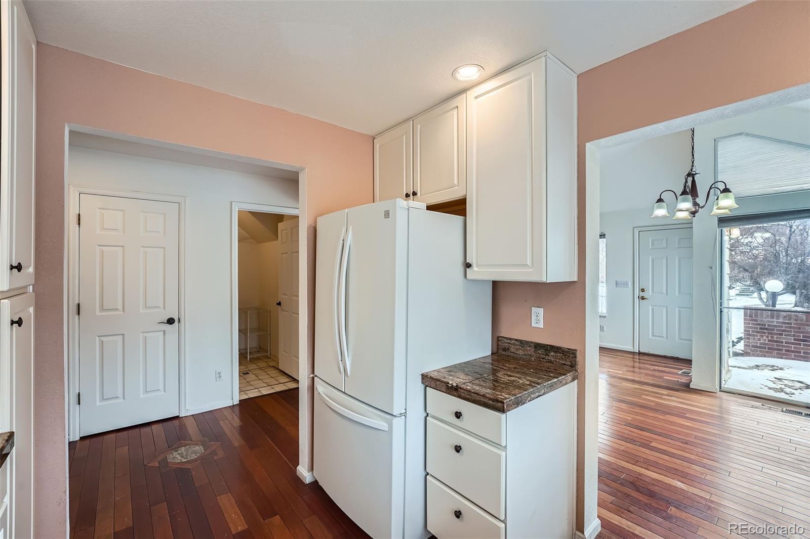 MLS Image #6 for 2121 s troy way,aurora, Colorado