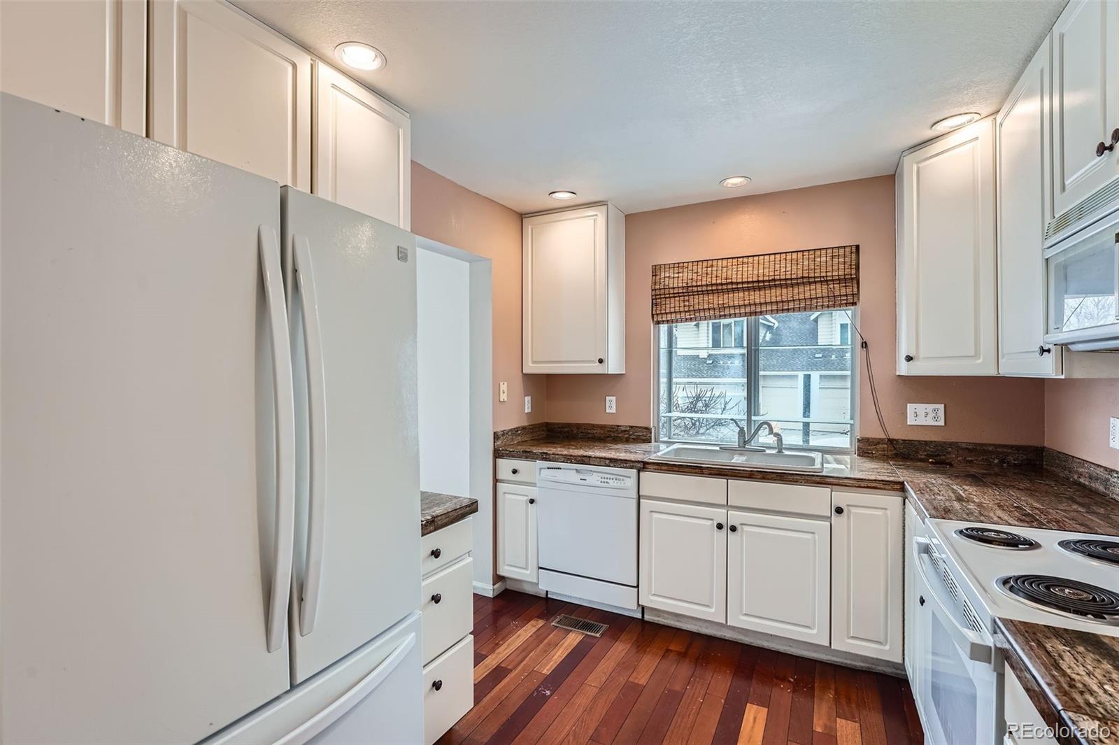MLS Image #8 for 2121 s troy way,aurora, Colorado