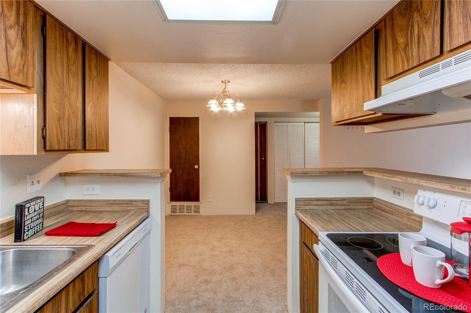 MLS Image #8 for 13270 e jewell avenue 202,aurora, Colorado