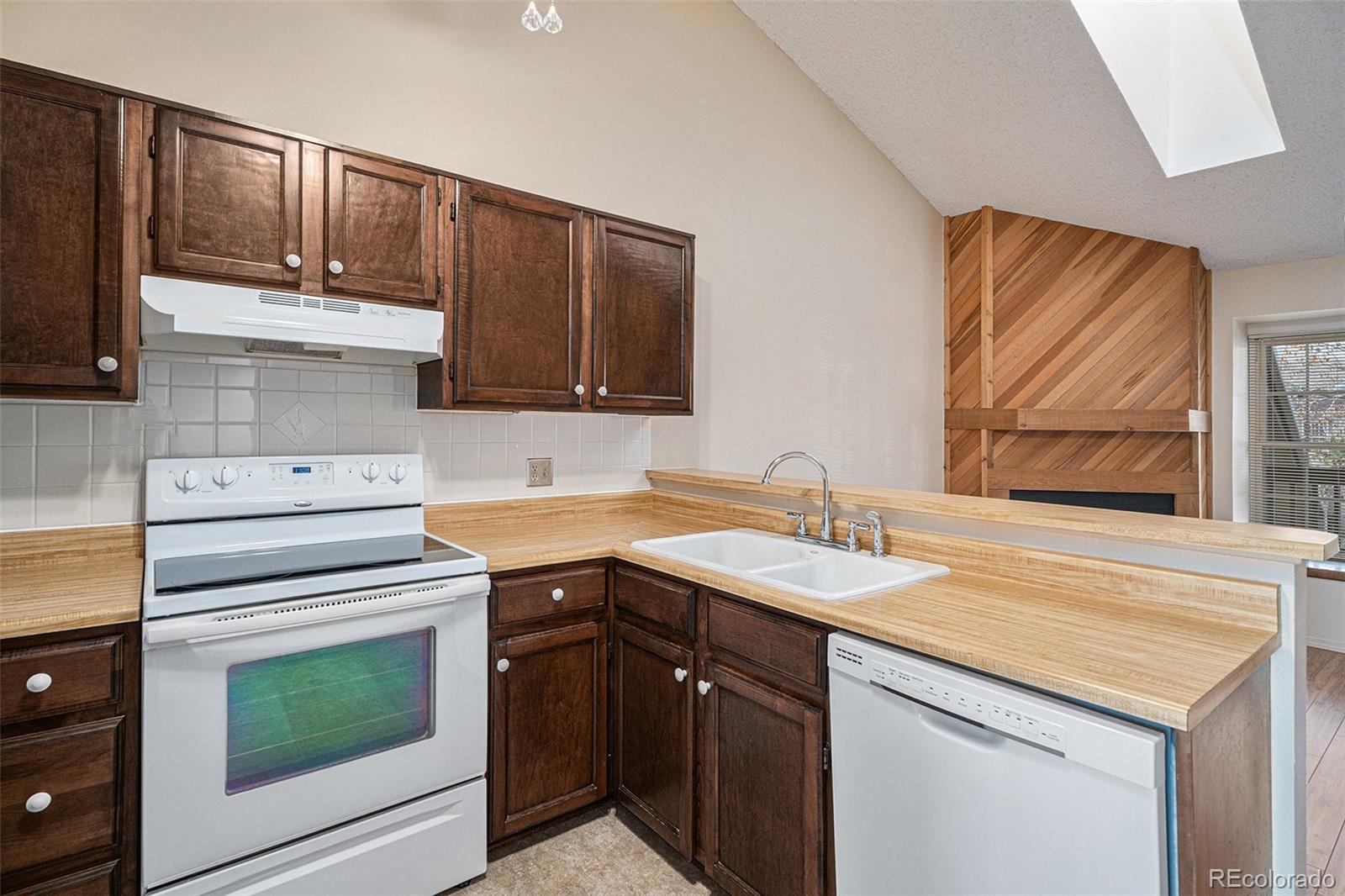 MLS Image #5 for 9612 w chatfield avenue c,littleton, Colorado