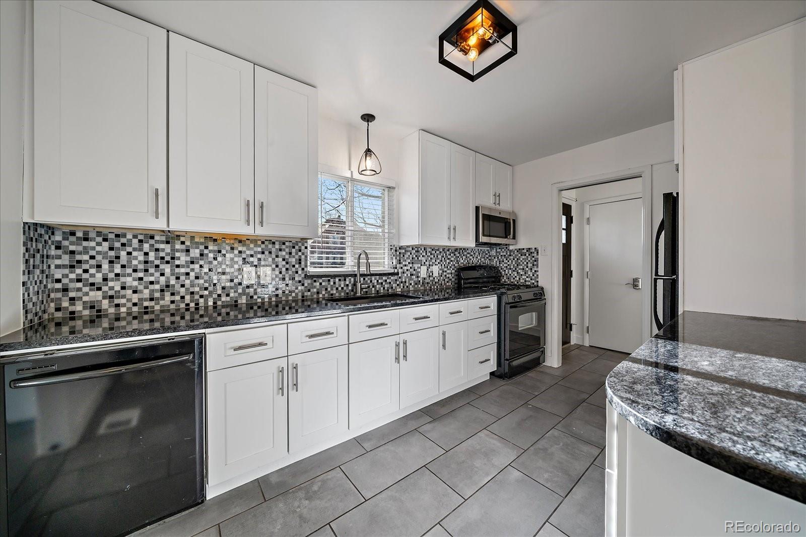 MLS Image #9 for 3379 s flamingo way,denver, Colorado