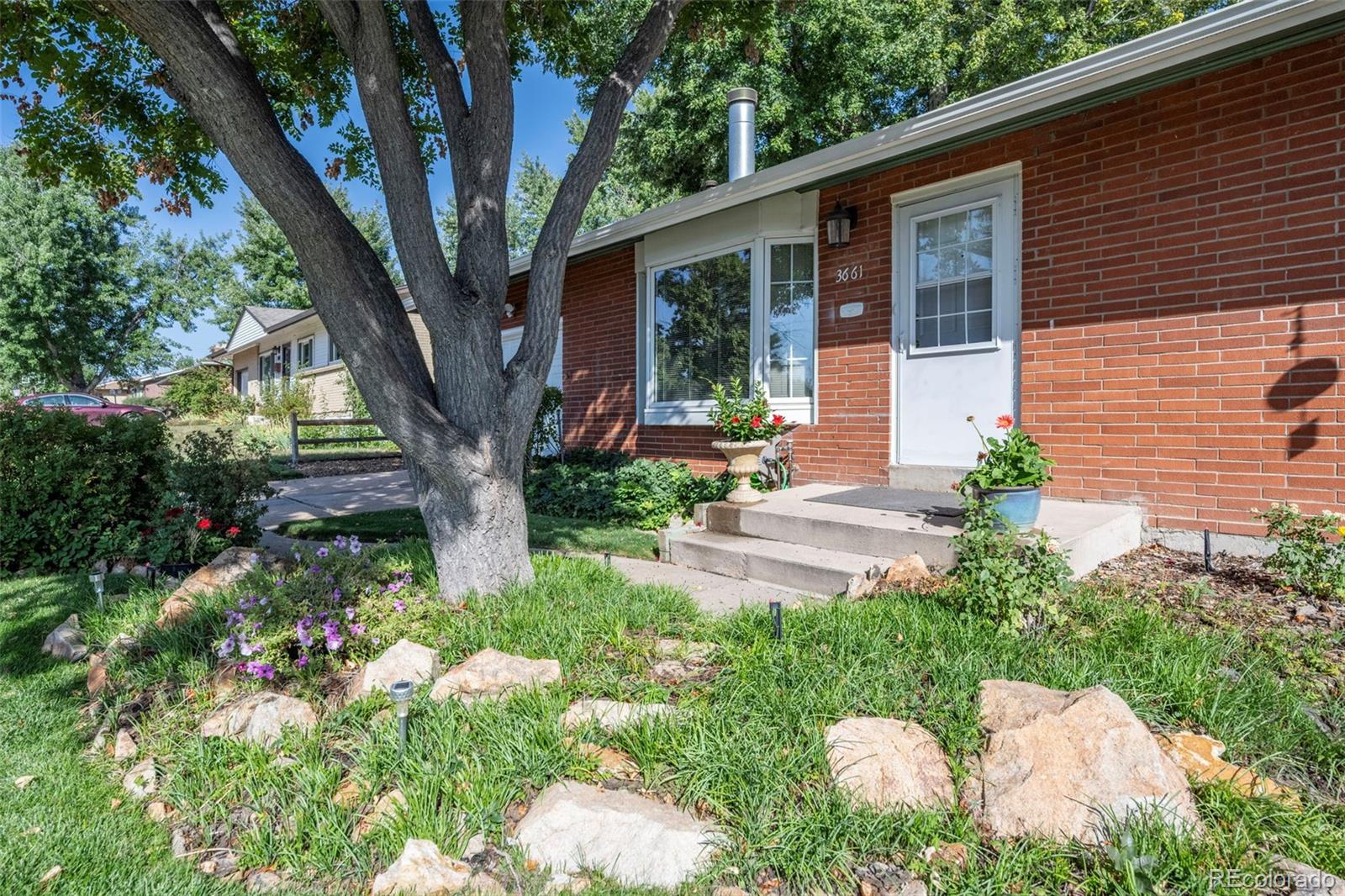 MLS Image #8 for 3661 w greenwood place,denver, Colorado