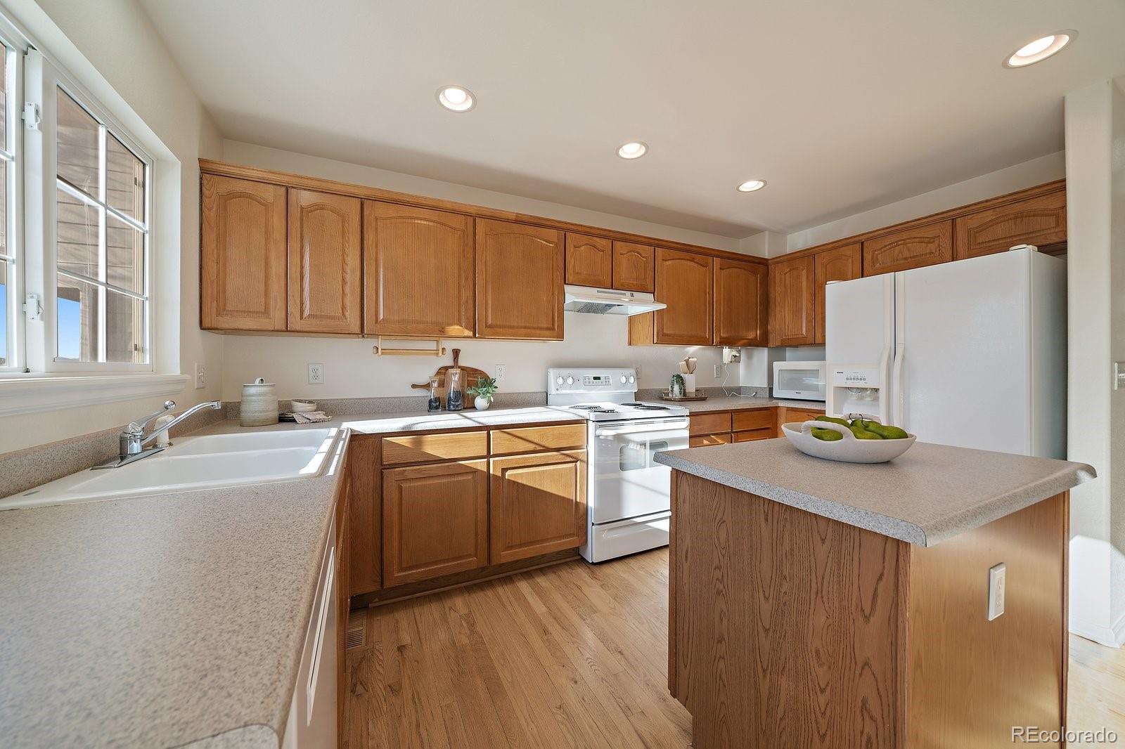 MLS Image #10 for 7459 s lewiston street,aurora, Colorado