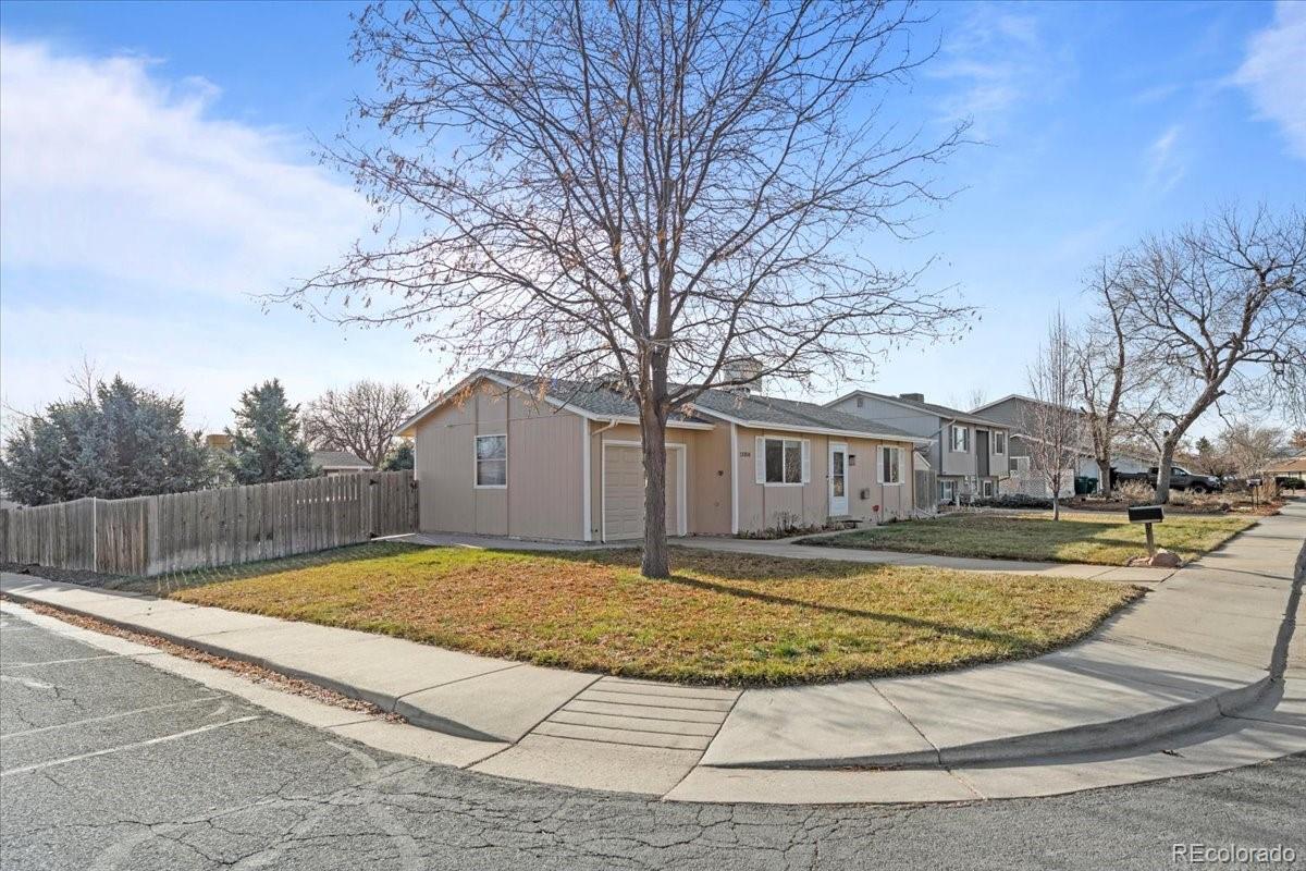 MLS Image #4 for 13350  grove way,broomfield, Colorado