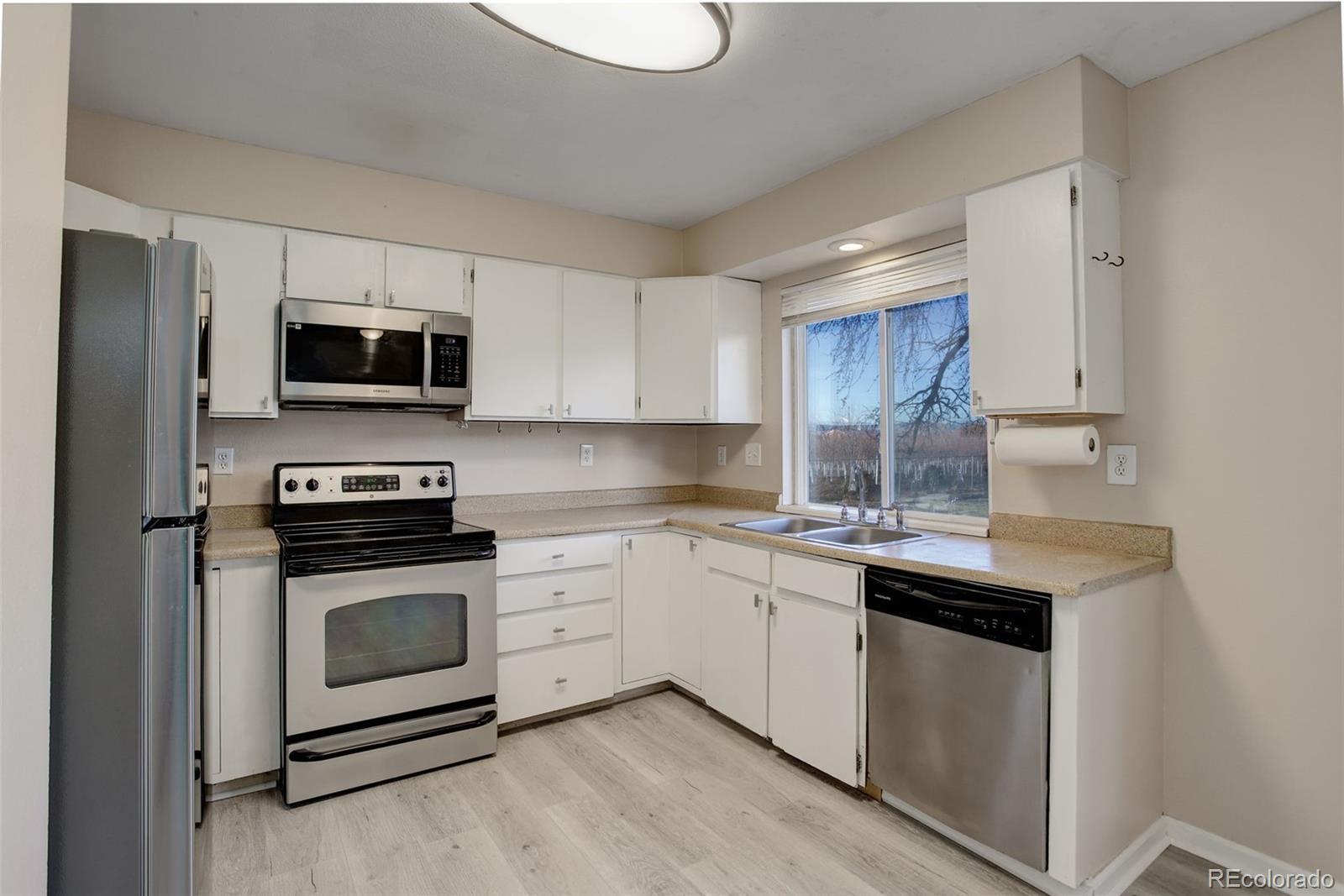 MLS Image #13 for 7877  york street,denver, Colorado