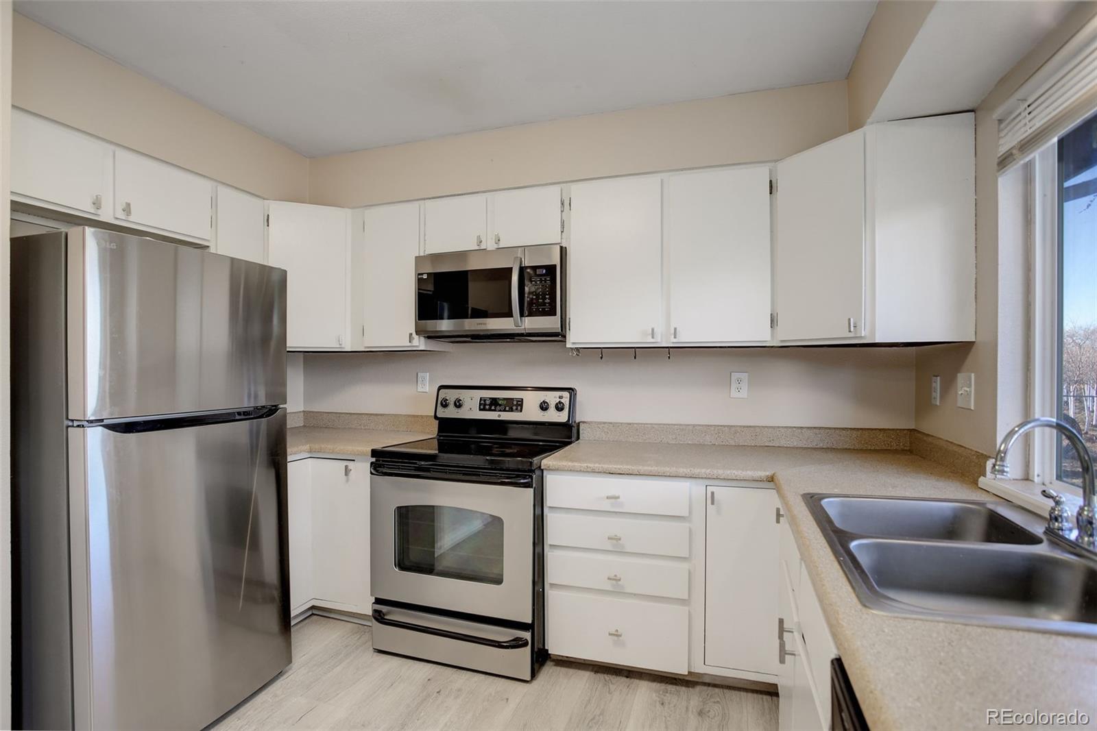 MLS Image #14 for 7877  york street,denver, Colorado