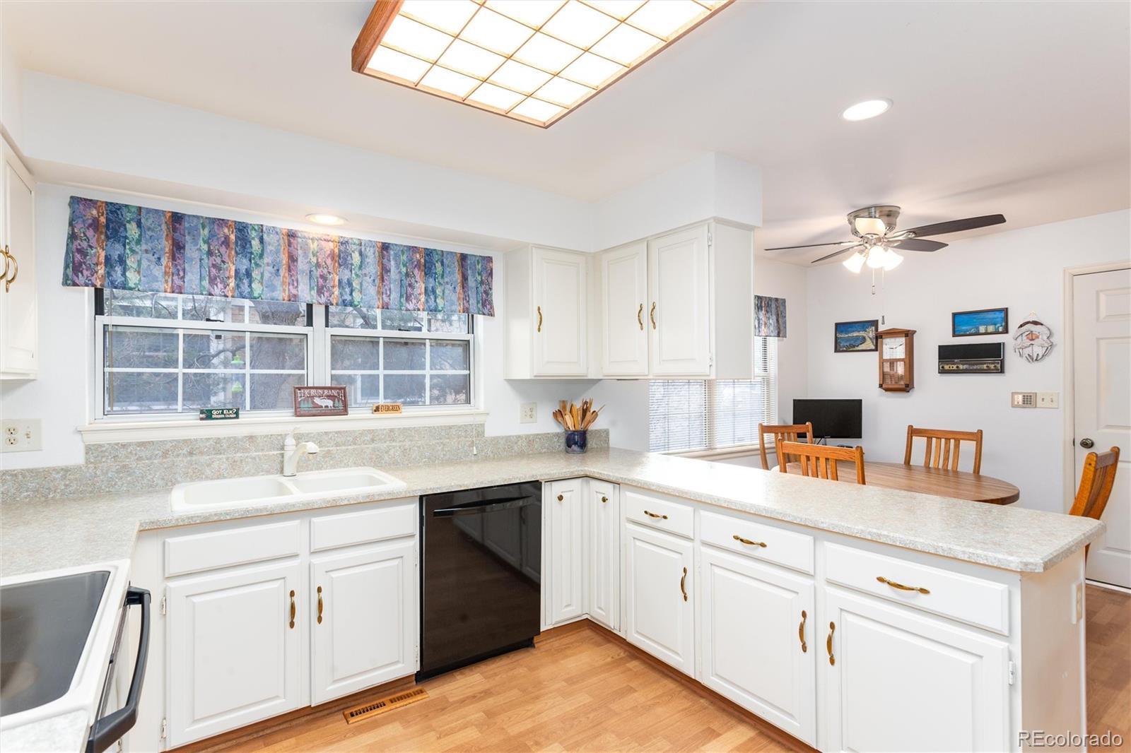 MLS Image #13 for 6029 e briarwood drive,centennial, Colorado