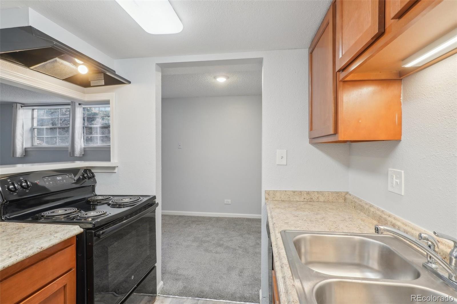 MLS Image #14 for 9220 e girard avenue,denver, Colorado