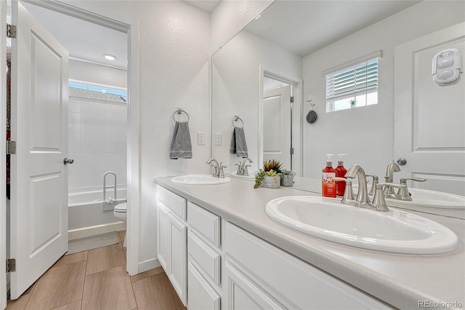MLS Image #29 for 1066 s eaton park court,aurora, Colorado