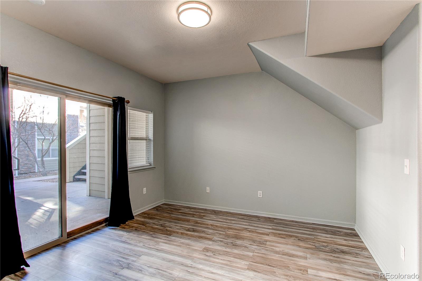 MLS Image #14 for 5800  tower road,denver, Colorado