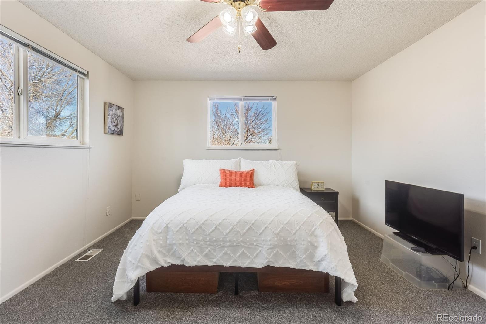 MLS Image #12 for 3408 s kittredge street,aurora, Colorado