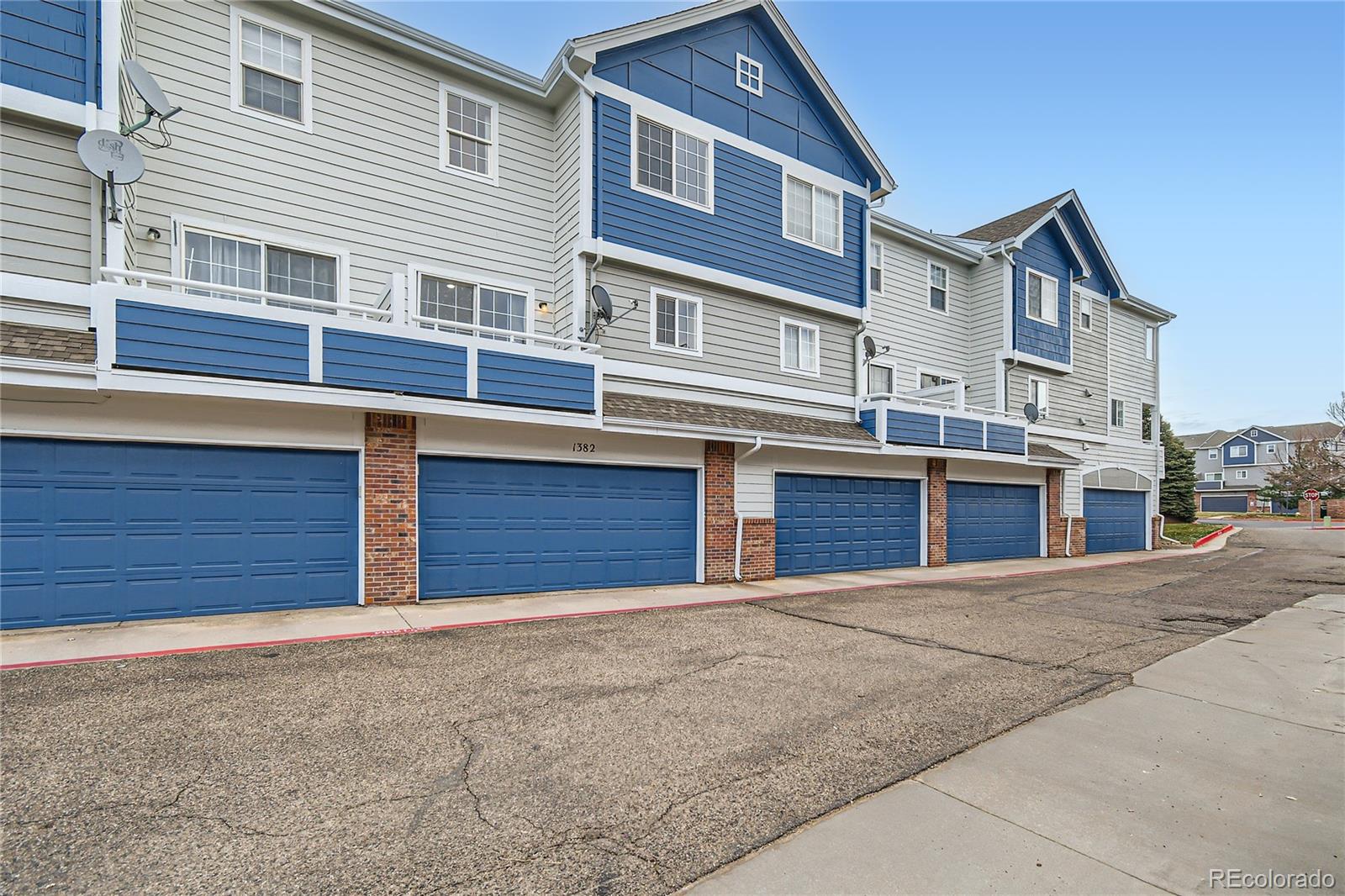 MLS Image #3 for 1382 s cathay court,aurora, Colorado