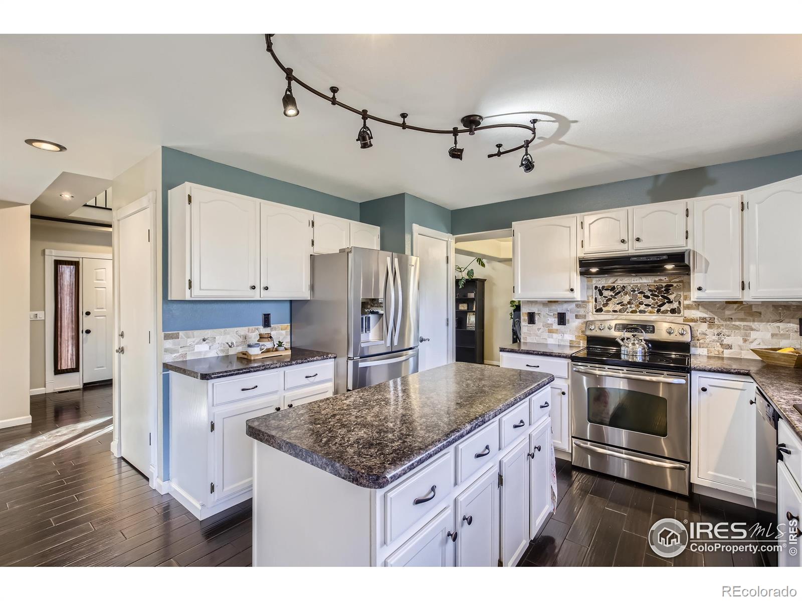 MLS Image #7 for 2318  shadow court,loveland, Colorado