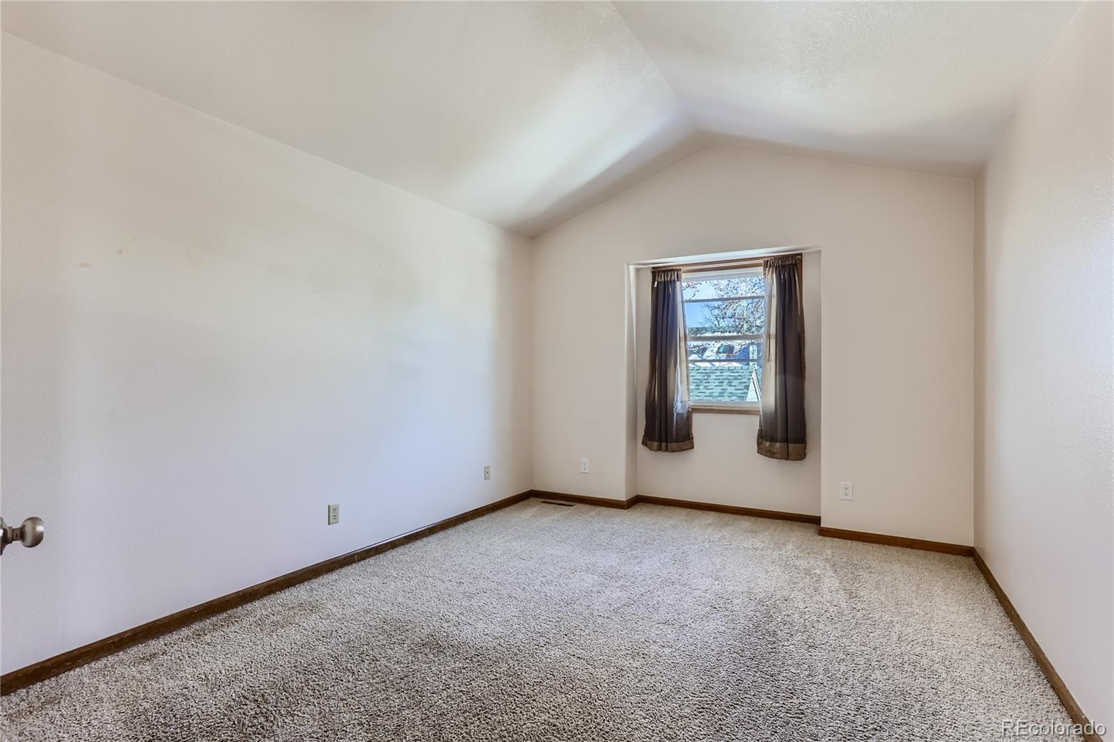 MLS Image #7 for 11612 e cornell circle,aurora, Colorado