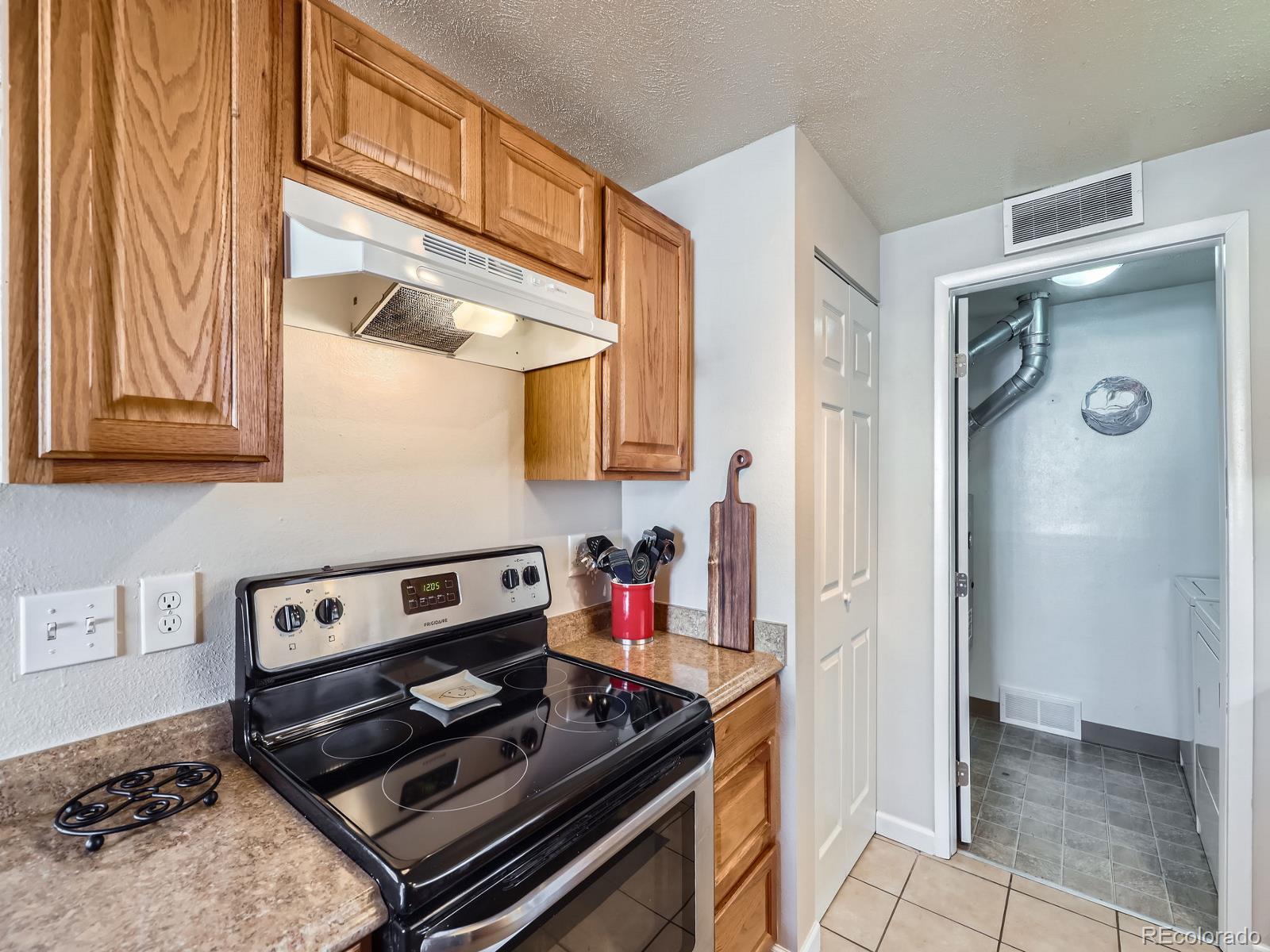 MLS Image #12 for 9324 n ingalls street,westminster, Colorado