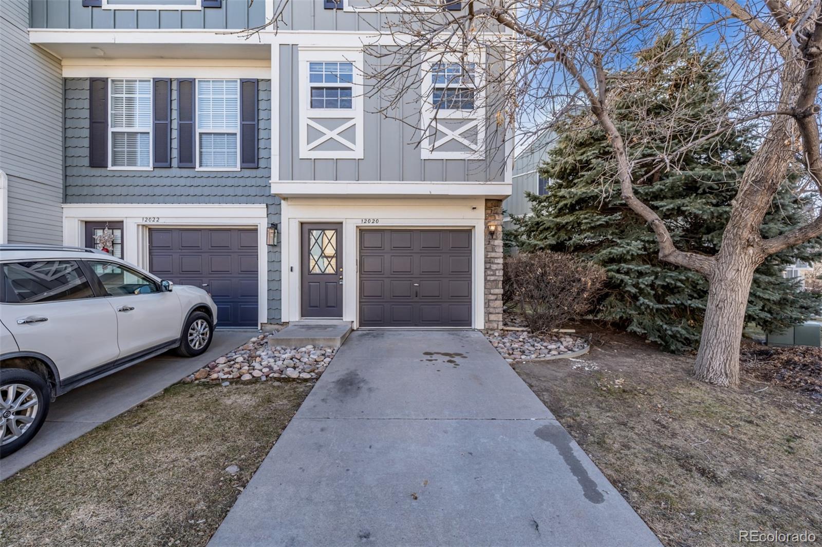 MLS Image #2 for 12020 e hoye drive,aurora, Colorado