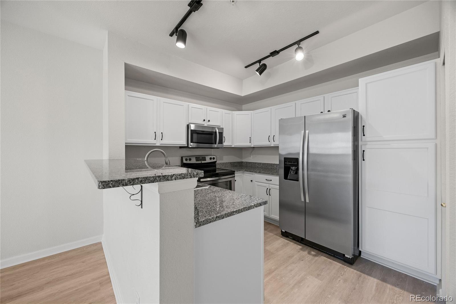 MLS Image #6 for 8707 e florida avenue 813,denver, Colorado