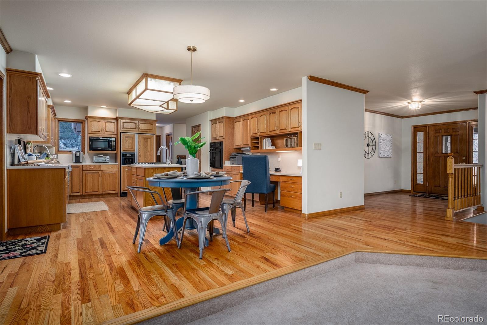 MLS Image #4 for 5570  teakwood terrace,colorado springs, Colorado