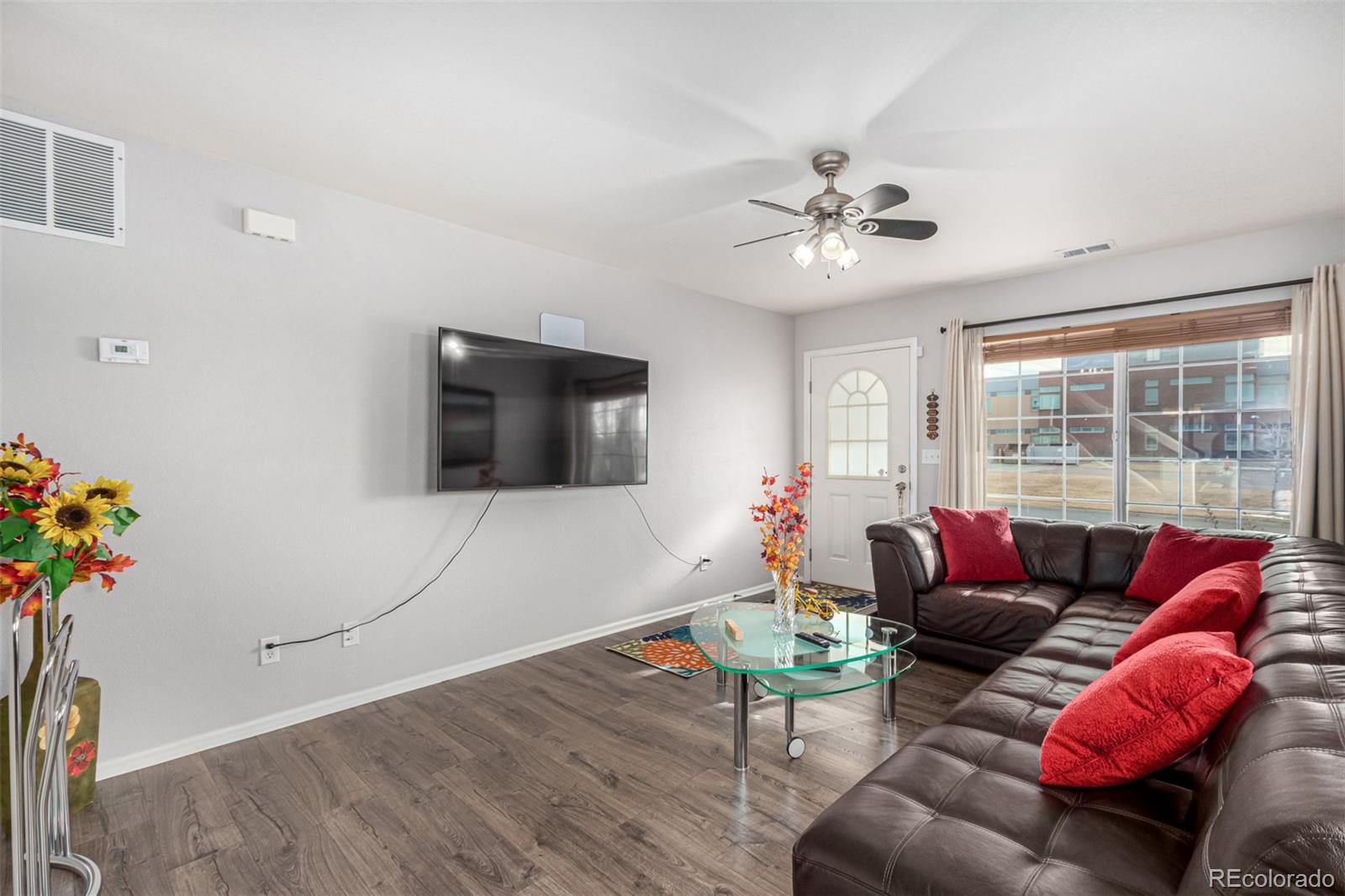 MLS Image #5 for 19415  robins drive,denver, Colorado