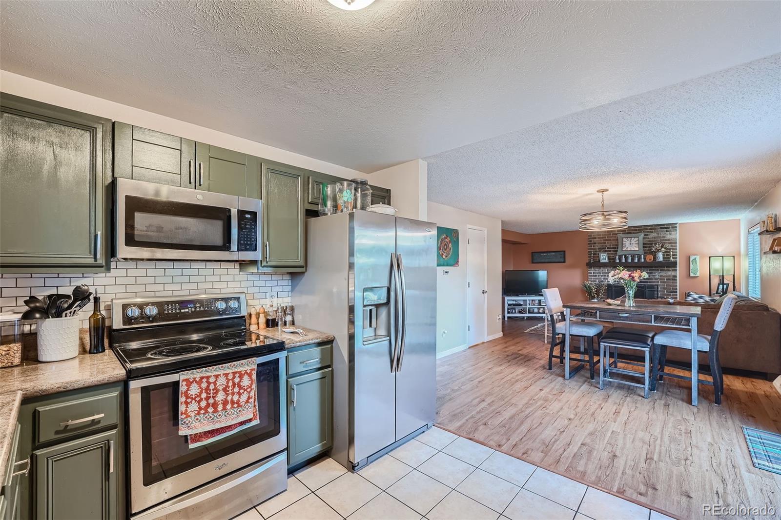 MLS Image #11 for 7814  club crest drive,arvada, Colorado