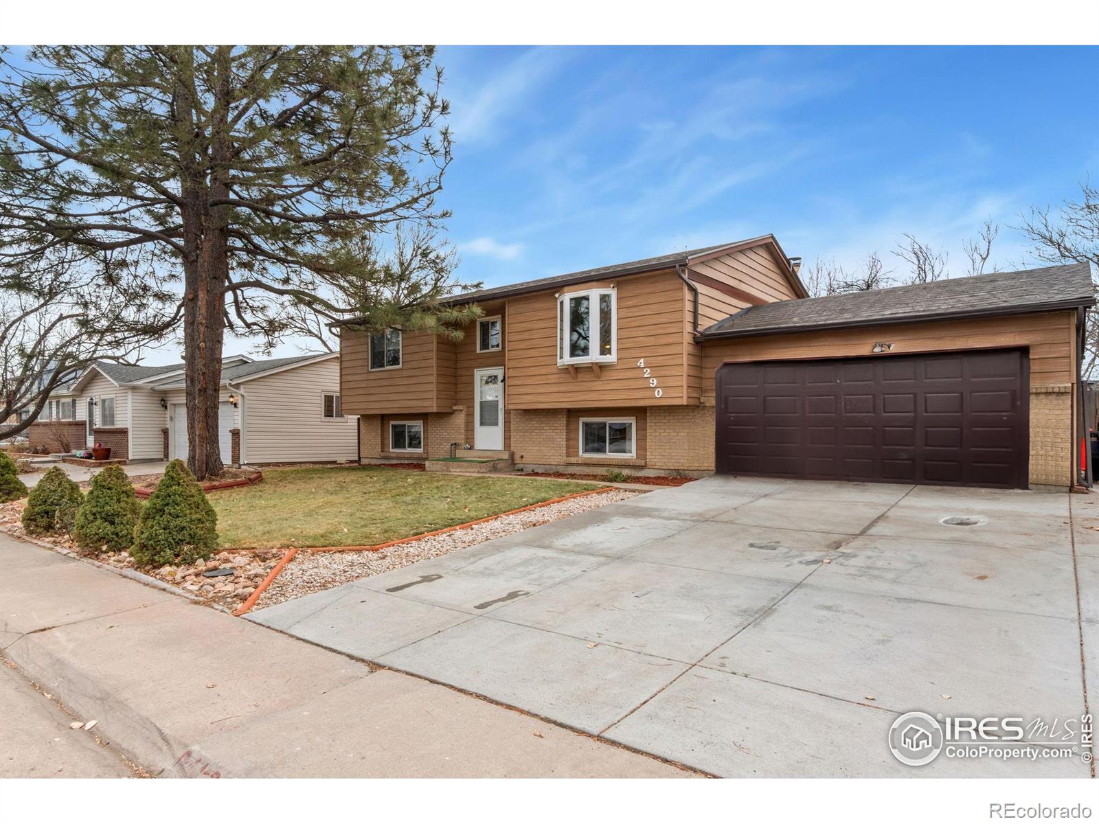 MLS Image #1 for 4290  woodglen boulevard,thornton, Colorado