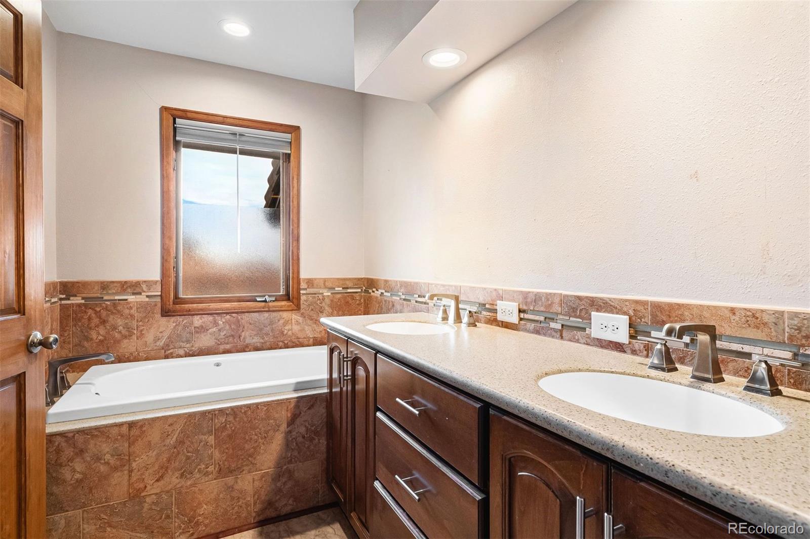 MLS Image #25 for 5378  hawthorn trail,littleton, Colorado