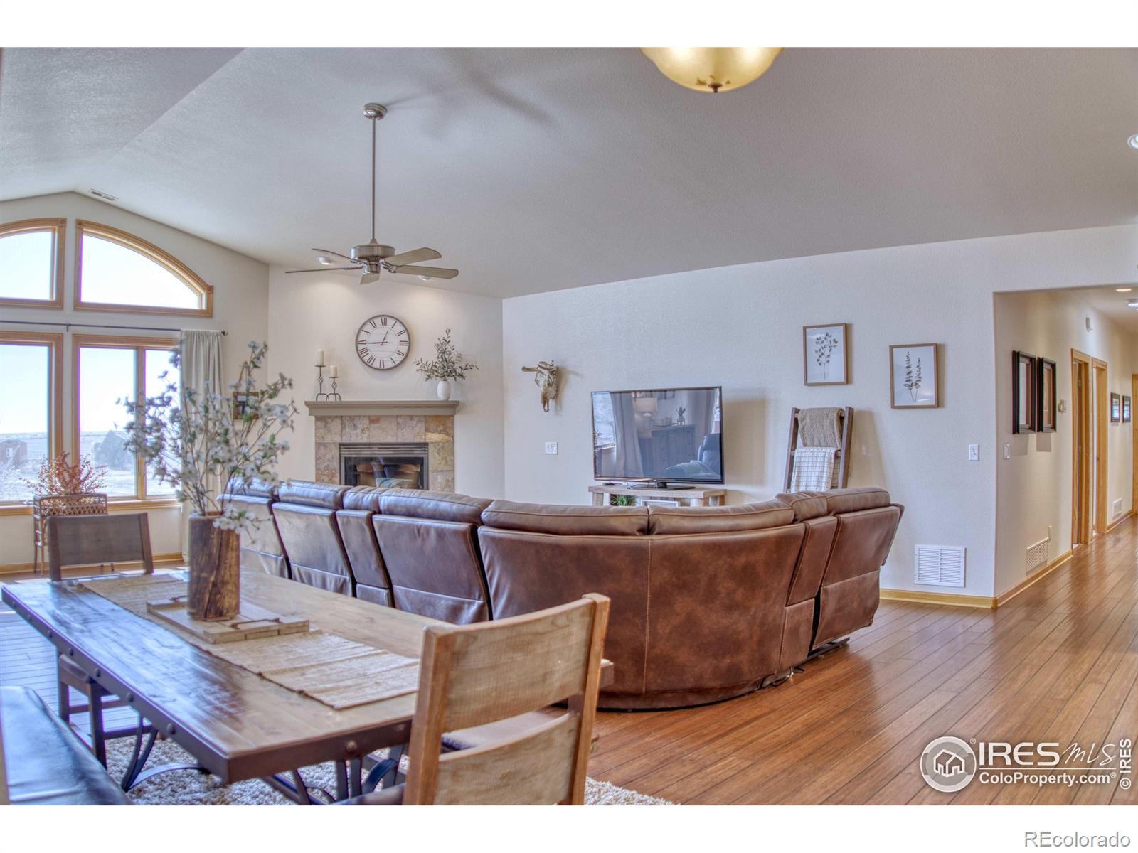 MLS Image #11 for 49055  county road 17 ,wellington, Colorado